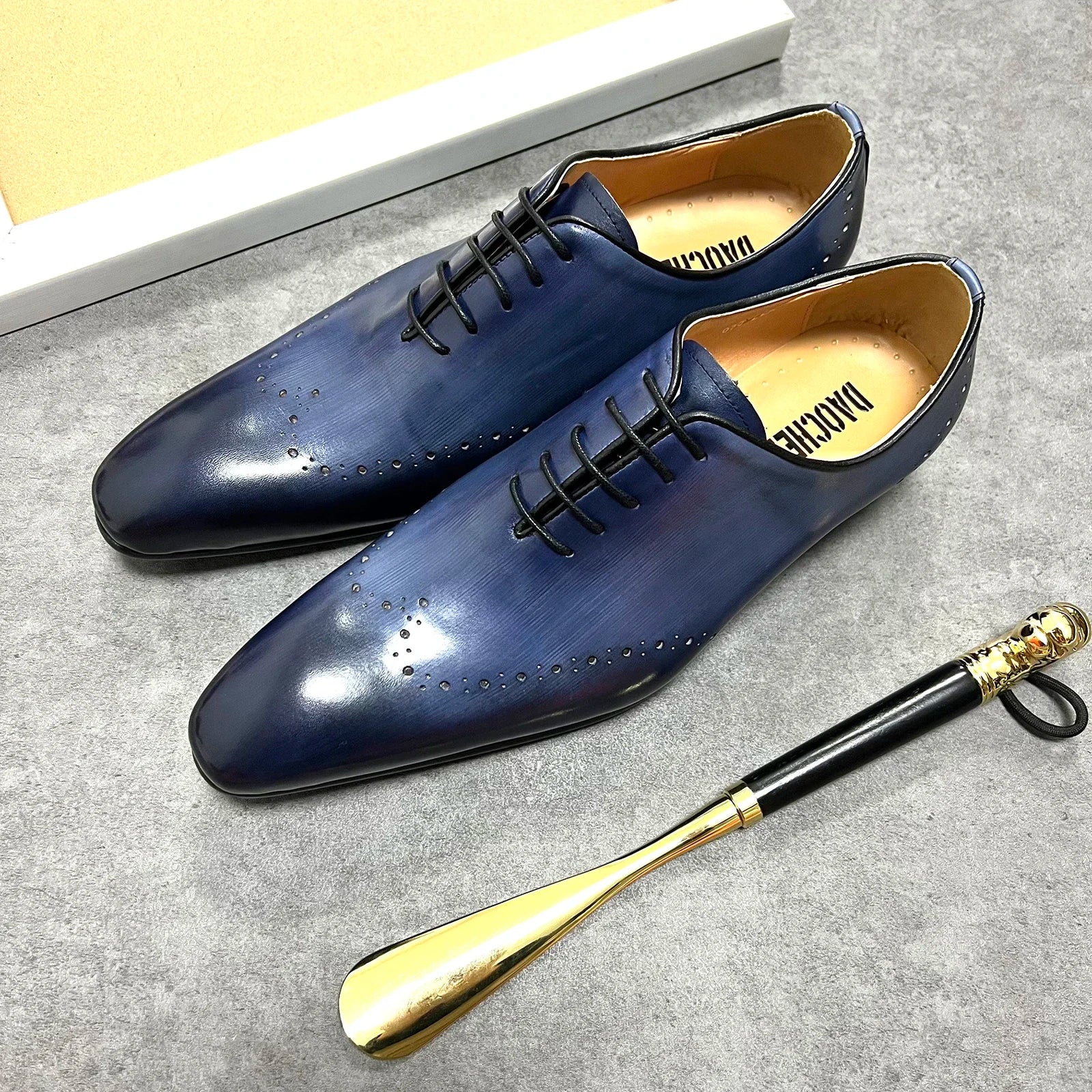 LUXURY MEN LEATHER SHOES LACE UP POINTED TOE CASUAL MENS DRESS SHOES BLUE WEDDING BUSINESS FORMAL OXFORD SHOES FOR MEN