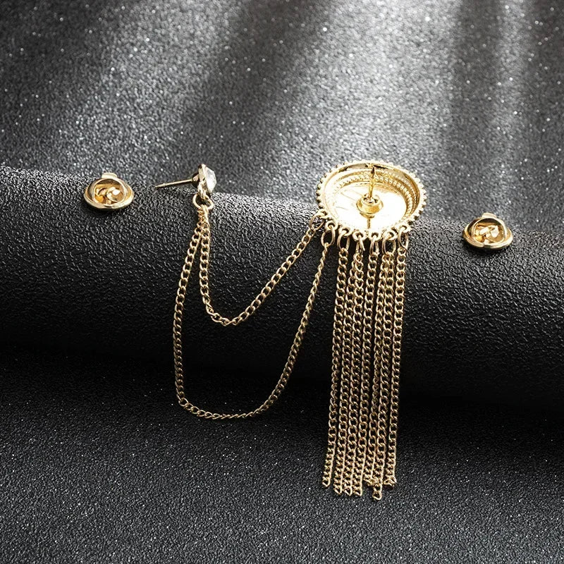 New Fashion Metal Rhinestone Crystal Brooch Men's Suit Shirt Collar Pin Black Tassel Corsage Brooches Jewelry Luxury Accessories